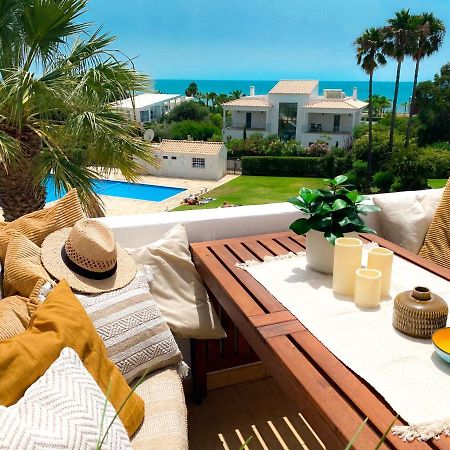Beach Villa With Ocean View And Rooftop Cinema Guia  Exteriör bild