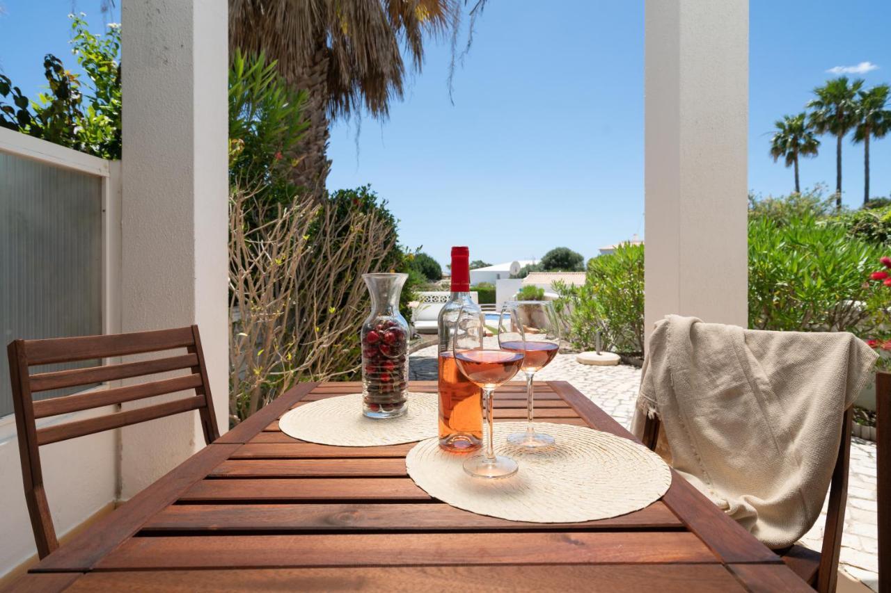 Beach Villa With Ocean View And Rooftop Cinema Guia  Exteriör bild