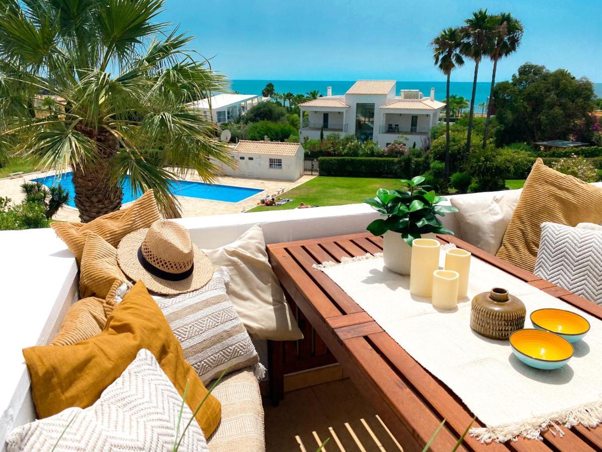 Beach Villa With Ocean View And Rooftop Cinema Guia  Exteriör bild